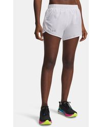 Under Armour - Pantalón Corto De 7 Cm Fly-By Para Mujer Reflectante - Lyst