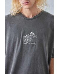 Urban Outfitters - Uo - überfärbtes t-shirt "reach your summit" in - Lyst