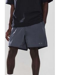 Oakley - Uo Exclusive Grey Metallic Shorts - Lyst