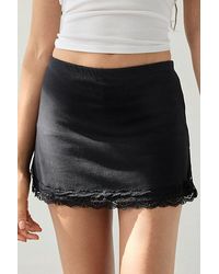 Out From Under - Bec Lace Trim Low-Rise Micro Mini Skort - Lyst