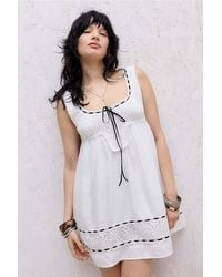 Kimchi Blue - White Scoop Neck Mini Dress - Lyst