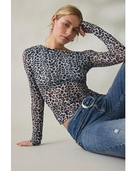 Kimchi Blue - Kay Sheer Mesh Asymmetric Off-The-Shoulder Long Sleeve Top - Lyst