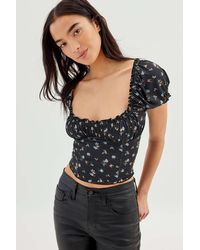 Urban Outfitters Uo Fifi Ruched Cropped Top - Black