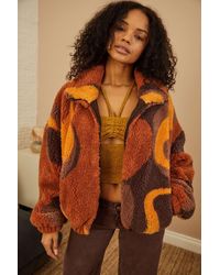Urban Outfitters - Uo Olivia 70s Wave Print Sherpa Jacket - Lyst
