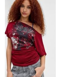 Urban Outfitters - Uo Slash Neck Ruched Waist Graphic Tee - Lyst