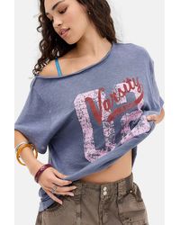 BDG - Courtney Graphic Off-shoulder T-shirt - Lyst