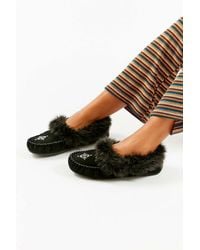 manitobah mukluks faux fur street moccasin