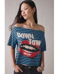 Urban Outfitters - Y2K Graphic Off-The-Shoulder Cropped Tee - Lyst