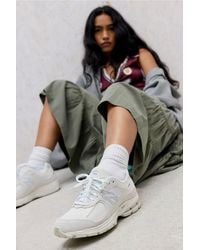 New Balance - White 2002 Trainers - Lyst