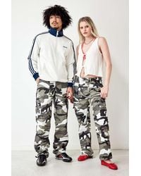 Urban Renewal - Salvaged Deadstock Camouflage Cargo Pants - Lyst