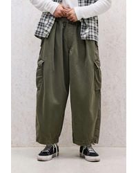 BDG - Bobbi Cropped Cargo Trousers - Lyst
