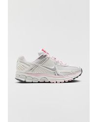Nike - Zoom Vomero 5 Sneaker - Lyst