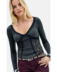 Urban Outfitters - Uo Cora V-neck Long Sleeve Tee - Lyst