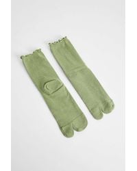 Out From Under - Tabi Frill Edge Socks - Lyst