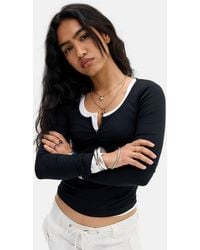 Urban Outfitters - Uo Ayla Notched Long Sleeve T-shirt - Lyst