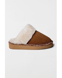 Minnetonka - Cerise Scuff Slippers - Lyst