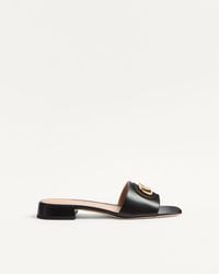 Valentino Garavani - Vlogo Signature Slide Sandal - Lyst