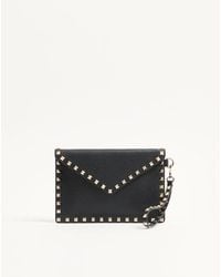 Valentino Garavani - Rockstud Grainy Calfskin Pouch - Lyst