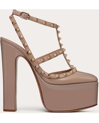 Women's Valentino Garavani Shoes from $750 | Lyst