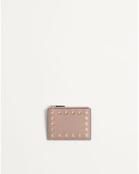 Valentino Garavani - Rockstud Grainy Calfskin Cardholder With Zip - Lyst