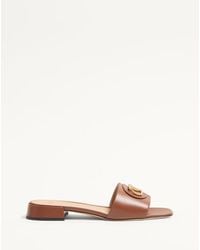 VALENTINO★Vロゴ カットアウト カーフスキン スライド サンダル Vロゴ カットアウト カーフスキン スライドサンダル for