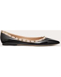 Women's Valentino Garavani Flats and flat shoes from $450 | Lyst