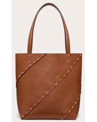 Valentino Garavani - Rockstud Wispy Shopping Bag In Calfskin - Lyst
