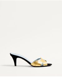 Valentino Garavani - フォリフォリアージュ スエード スライドサンダル 65mm 女性 ブラック/ゴールド - Lyst