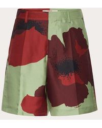 Valentino - Silk Twill Bermuda Shorts With Flower Portrait Print - Lyst