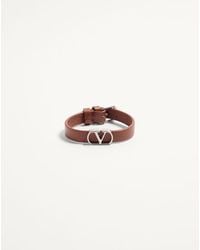 Valentino Garavani - Vlogo Signature Grainy Calfskin Bracelet - Lyst