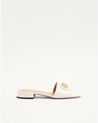 Valentino Garavani - Vlogo Signature Slide Sandal - Lyst