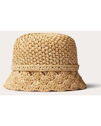 Valentino Garavani - Resort Crochet Bucket Hat With Metal Detail - Lyst