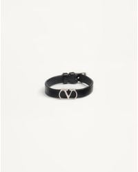 Valentino Garavani - Vlogo Signature Grainy Calfskin Bracelet - Lyst
