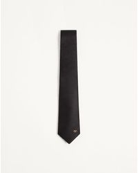 Valentino Garavani - Valentie Silk Tie With Vlogo Signature Detail - Lyst