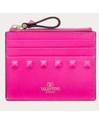 Valentino Garavani - ロックスタッズ カーフスキン カードホルダー 女性 Pink Pp - Lyst