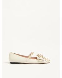 Valentino Garavani - ボウワウ スタッズ キッドスキン メリージェーン バレリーナ 女性 アイボリー - Lyst