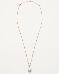Valentino Garavani - Vロゴ シグネチャー メタル X パール X スワロフスキー® クリスタル ネックレス 女性 ゴールド/クリーム/クリスタル - Lyst