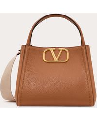 Valentino Garavani - Alltime Medium Handbag In Grainy Calfskin - Lyst