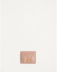 Valentino Garavani - キルティ 67 キルティングナッパレザー カードホルダー 女性 ベビーピンク - Lyst