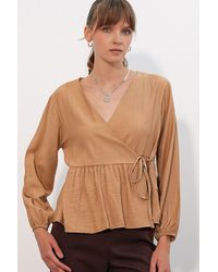 Bigdart - V-Neck Tie Detail Crepe Wrap Blouse - Lyst