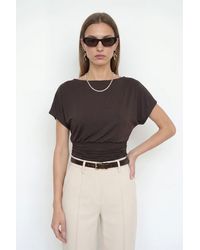 Dilvin - Modal Blend Uitsnijding Crew Neck Blouse - Lyst