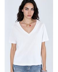 Busem - V-Neck Solid Regular Fit Cotton T-Shirt - Lyst