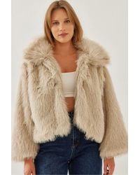 Bianco Lucci - Cropped Open-Front Faux Fur Coat With Long Sleeves - Lyst