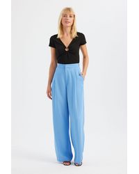 Hiccup - V Neck Short Sleeve Top With A Ruched Detail - Lyst