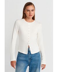 Dilvin - Geribbelde Crew Neck Knopen Cardigan - Lyst
