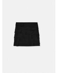 Versace - Minifalda Ajustada De Revés De Satén - Lyst