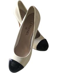 Chanel Décolleté in Vernice - Bianco