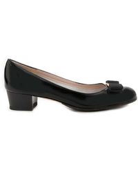 Ferragamo Mocasines en charol negro \N