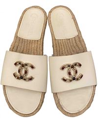 Chanel Ciabatte in Pelle - Neutro