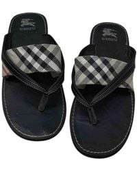 Burberry Leather Flip Flops - Black